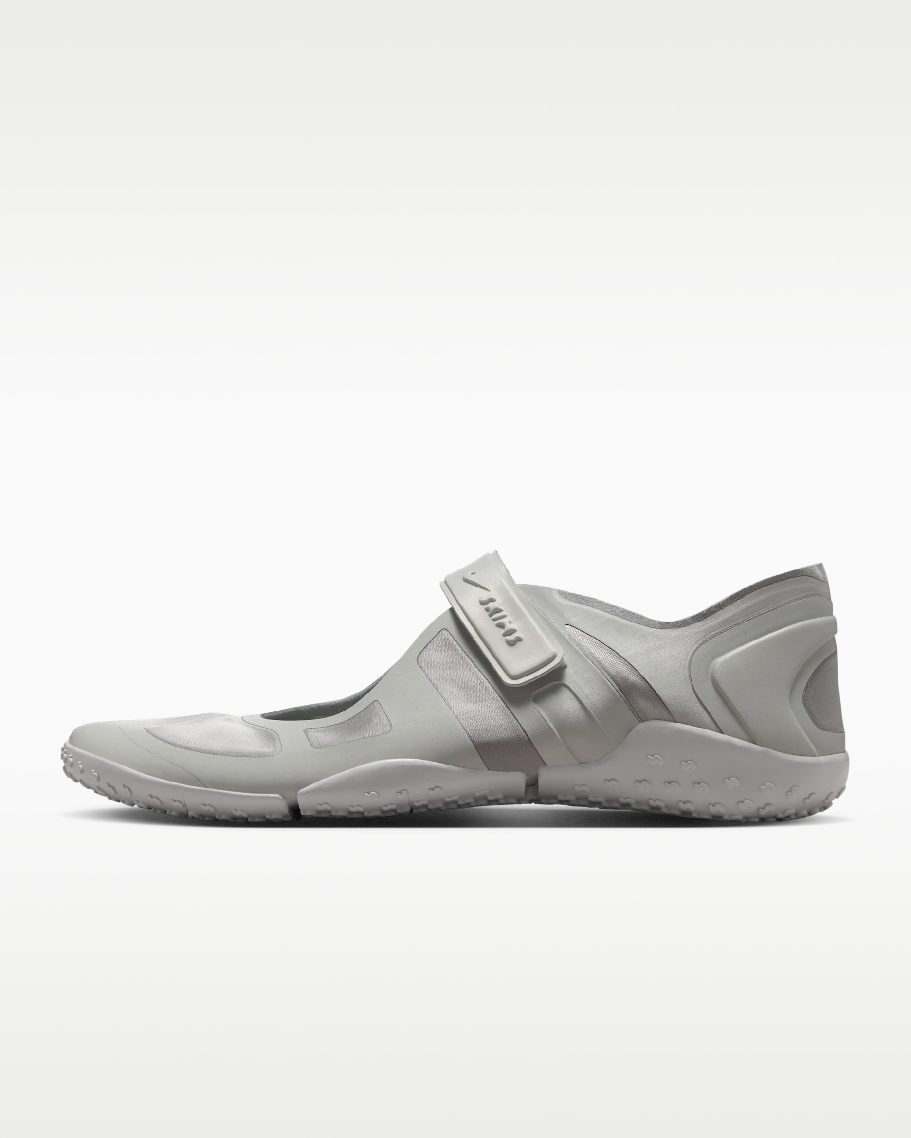 Tenis para mujer NikeSKIMS Rift Satin. Nike.com